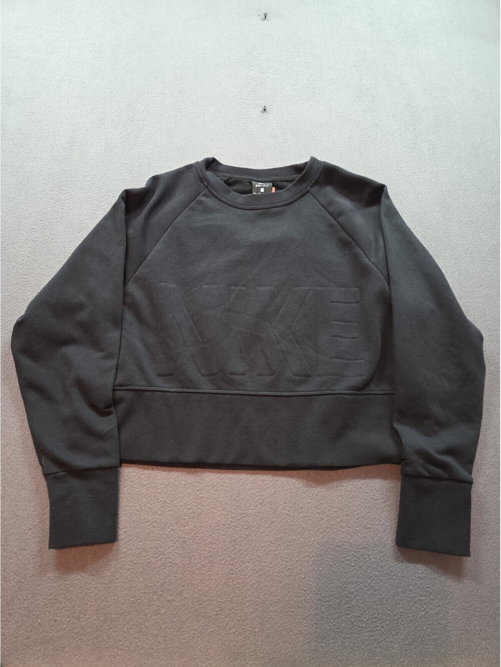 women's black cropped Nike sweatshirt size XS